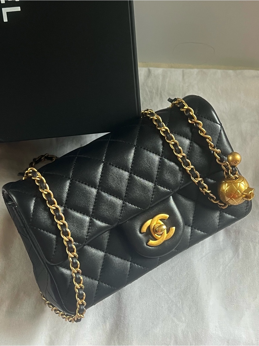 🔥Chanel Mini Rectangular pearl Crush Flap Bag